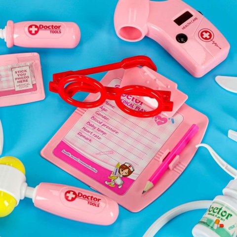 Zestaw lekarza w kuferku mały doktor dźwięk 35 elementów